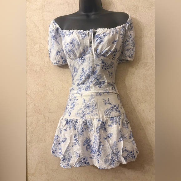 Love Tree 2 Piece Off Shoulder Balloon Skirt Floral Set - Picture 2 of 16